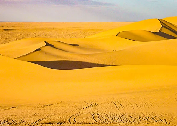 Echoing-Sand Mountain