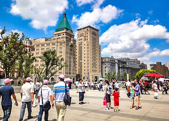 Visit the Bund