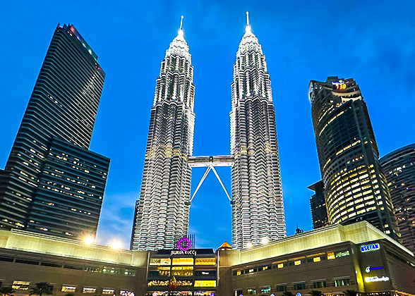 Petronas Twin Towers, Malaysia Petronas Twin Towers, Malaysia