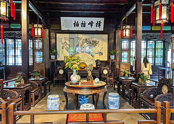 Traditional House Decoration