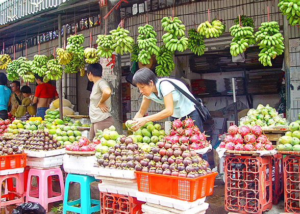 Fresh tropical fruits