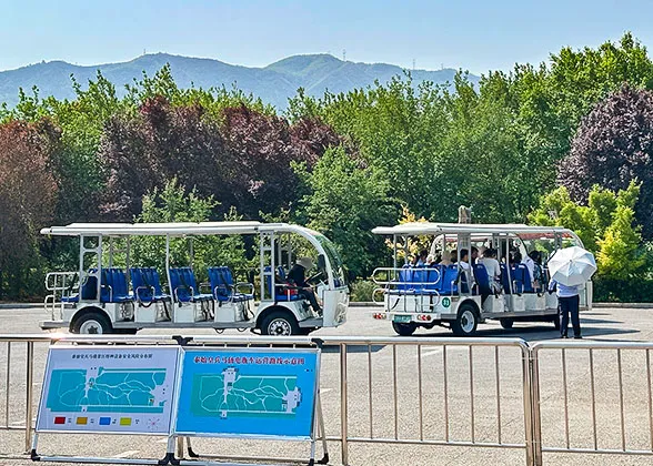 Sightseeing Bus, Lishan Garden