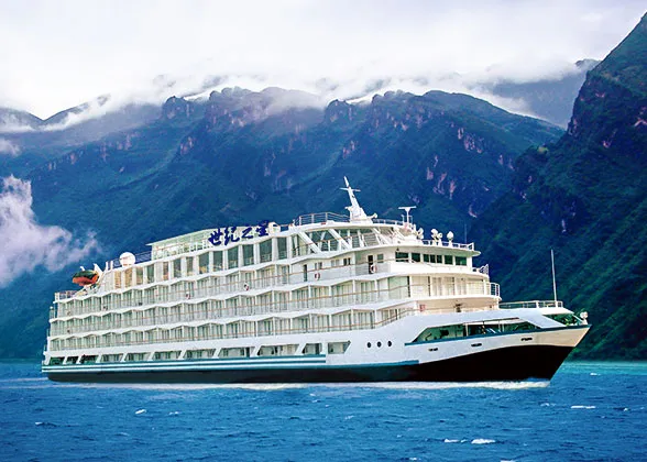 Yangtze River Cruise Ship